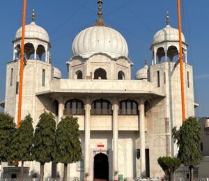 Gurudwara Sri Sheesh Mahal Sahib Patshahi Satvin Patshahi Athvin